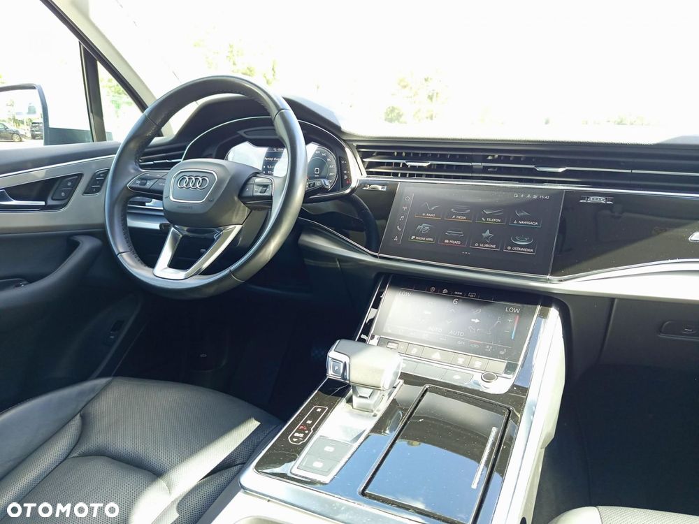Audi Q7 - 11
