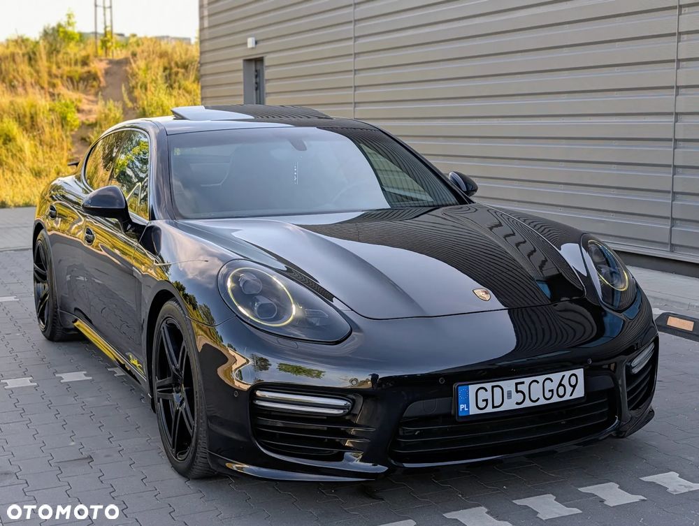Porsche Panamera GTS - 10