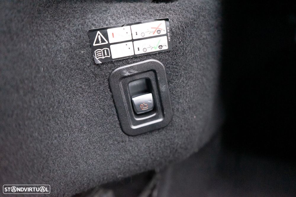 Mercedes-Benz C 43 AMG 4Matic 9G-TRONIC - 22