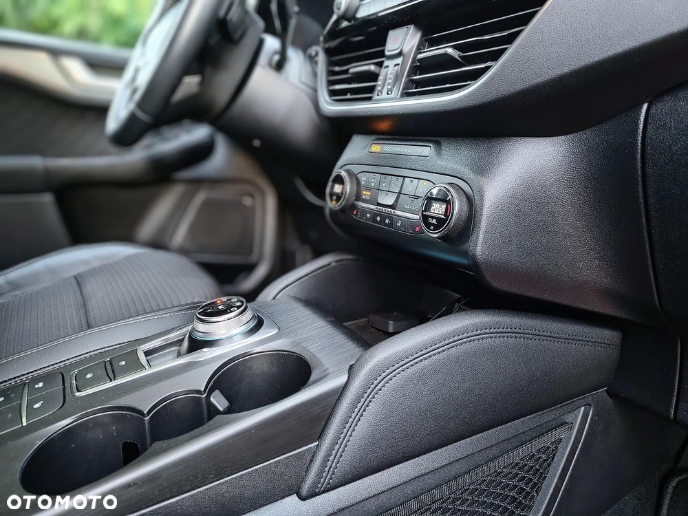 Ford Kuga 1.5 EcoBlue FWD Titanium X - 13
