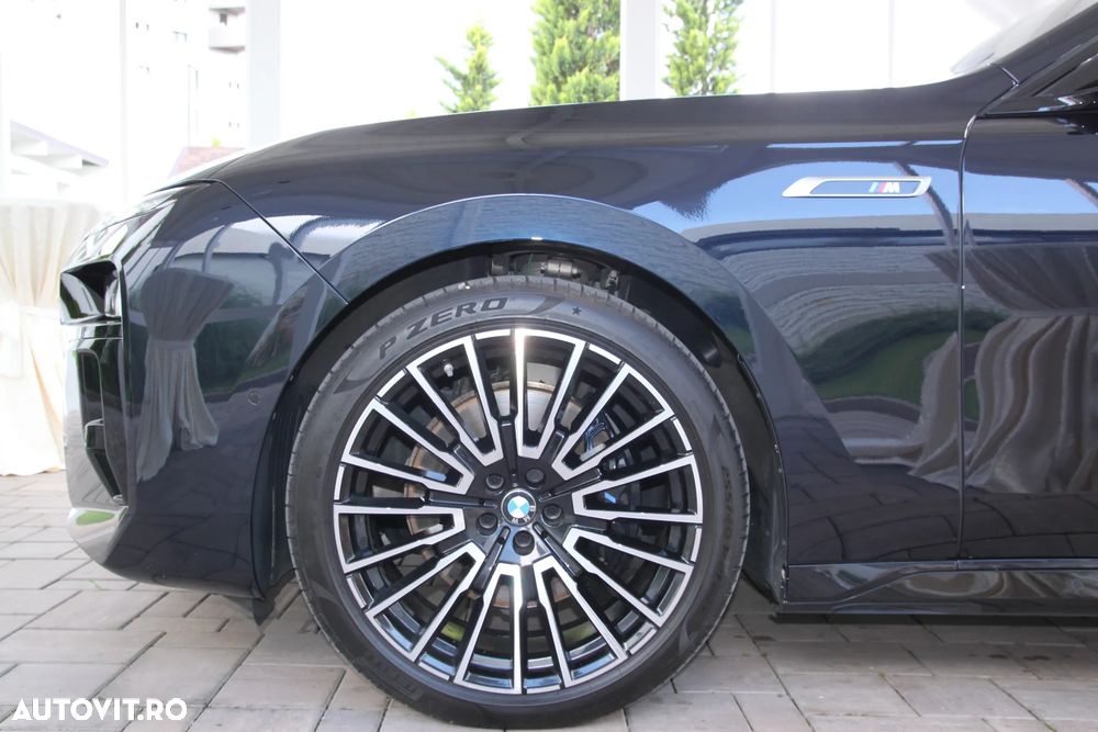 BMW Seria 7 - 15