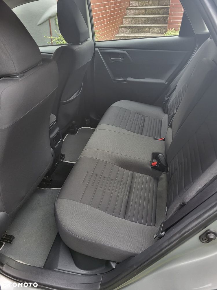 Toyota Auris Hybrid 135 Premium - 7