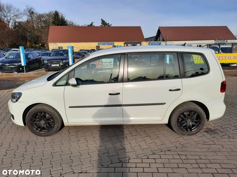 Volkswagen Touran 1.6 TDI DPF BlueMotion Technology DSG Trendline - 10