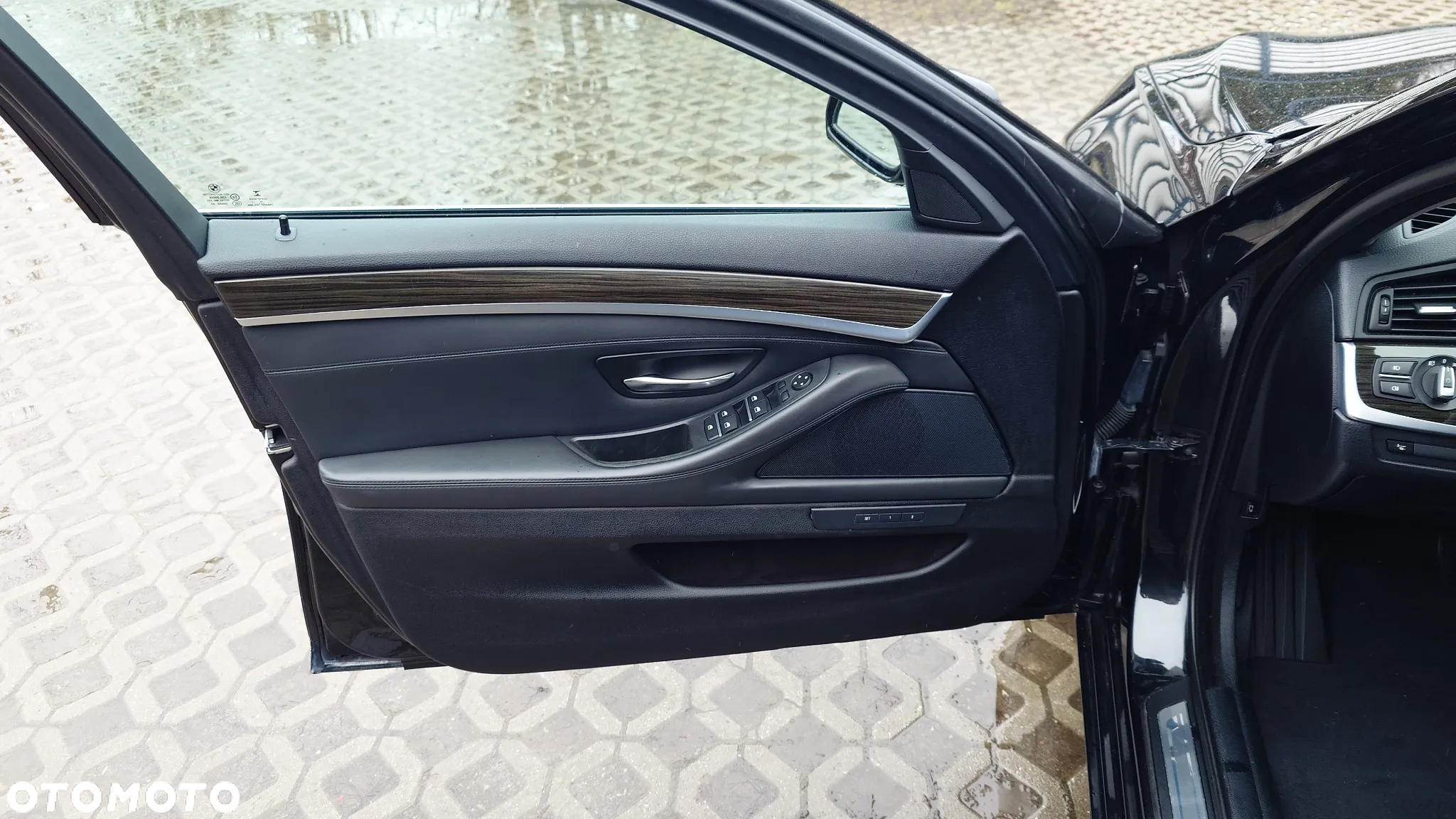 BMW Seria 5 535i xDrive Luxury Line - 16