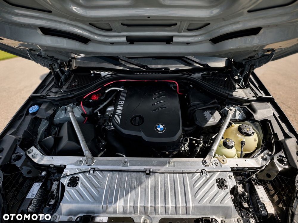 BMW X3 xDrive20d mHEV - 12
