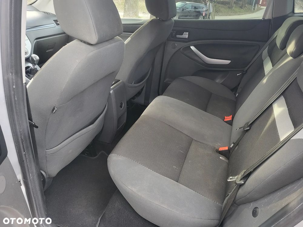 Ford Kuga 2.0 TDCi Individual - 12