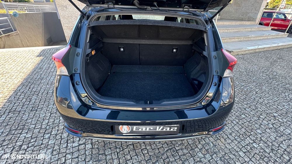 Toyota Auris 1.8 HSD Active - 10