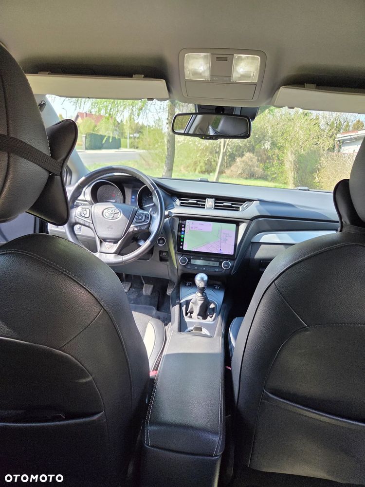 Toyota Avensis 1.8 Premium - 15