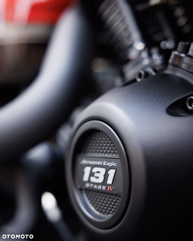 Harley-Davidson Softail Breakout - 16