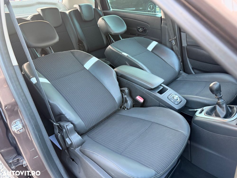 Renault Scenic - 7