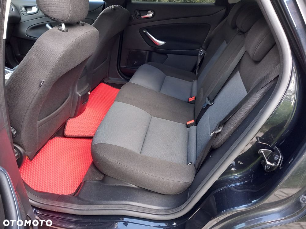 Ford Mondeo 1.8 TDCi Gold X - 16