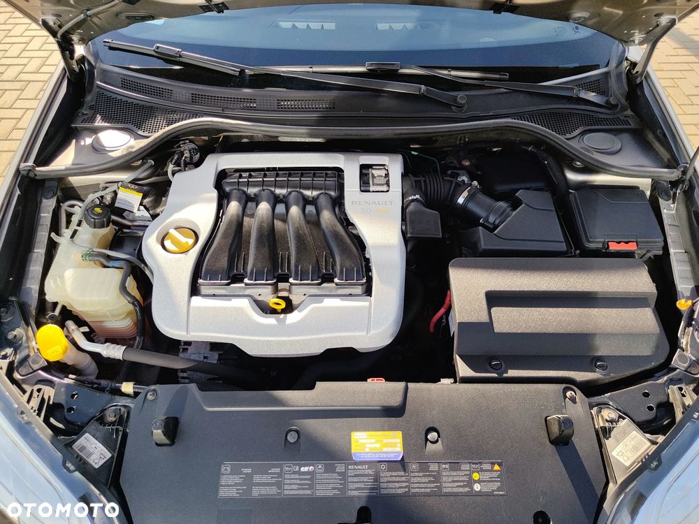Renault Laguna 2.0 Bose Edition - 26