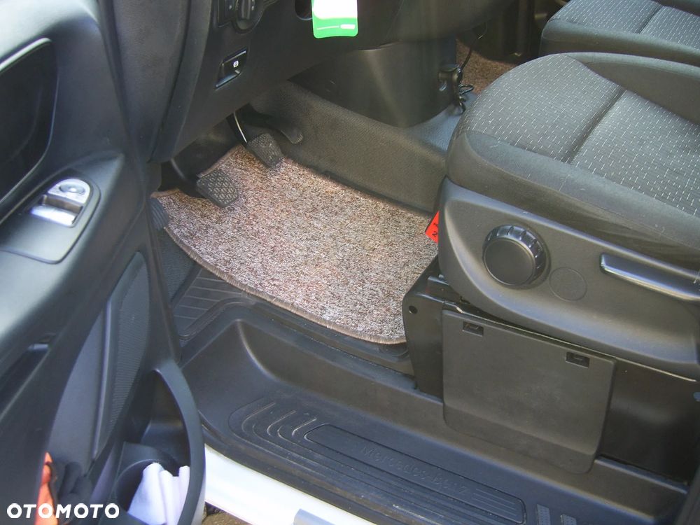 Mercedes-Benz vito - 11