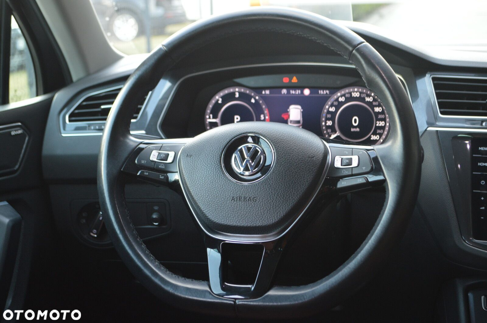Volkswagen Tiguan - 25