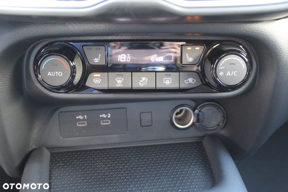 Nissan Juke 1.0 DIG-T N-Connecta - 12