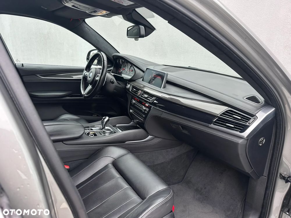 BMW X6M - 26
