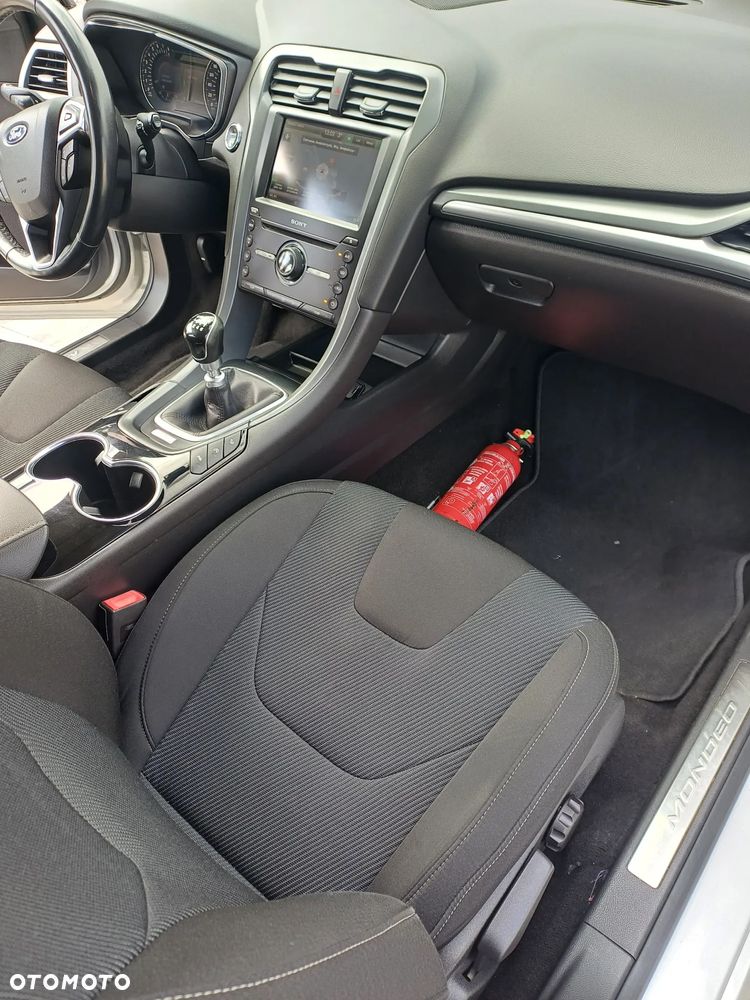 Ford Mondeo 1.5 EcoBoost Gold Edition - 17