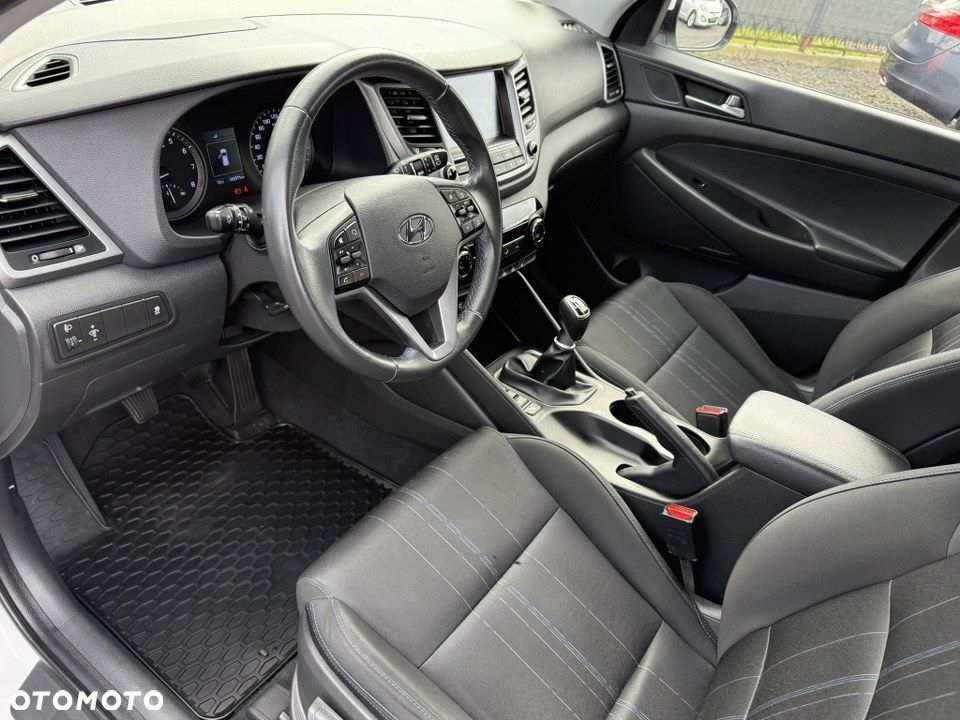 Hyundai Tucson blue 1.6 GDi 2WD Intro Edition - 18