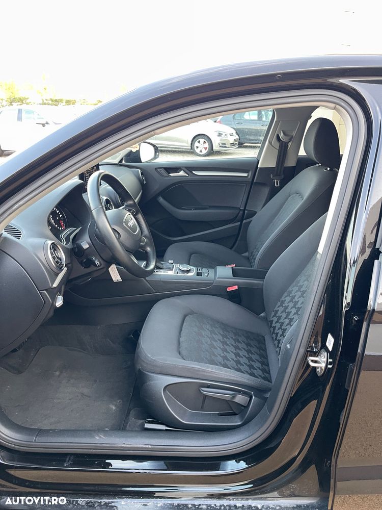 Audi A3 1.6 TDI (clean diesel) S tronic Ambiente - 31