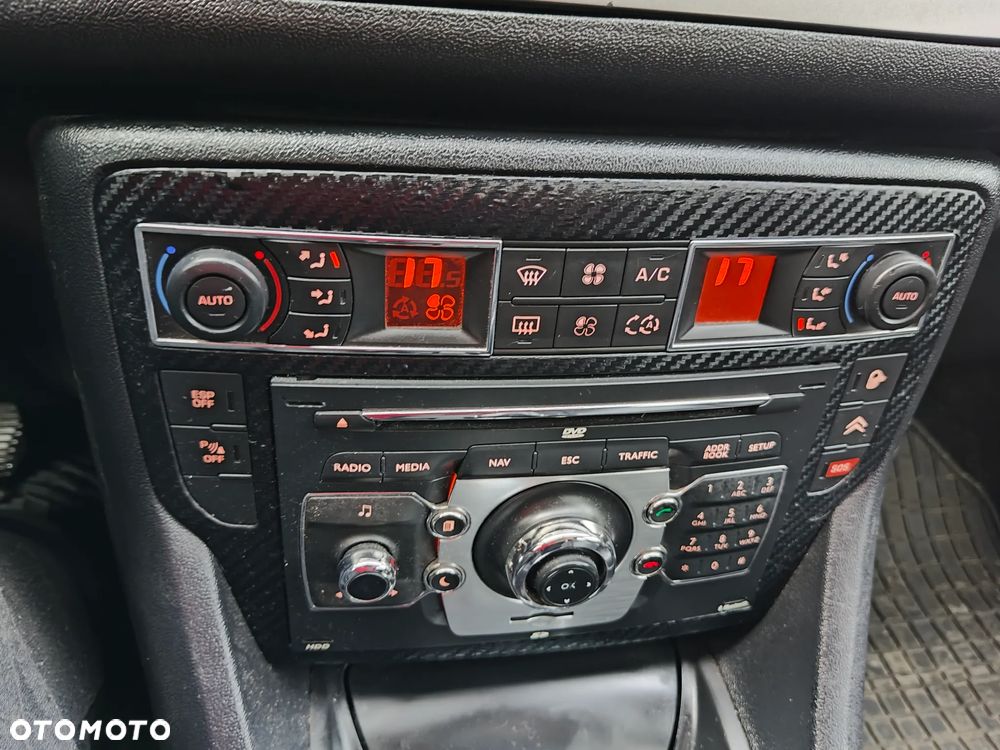 Citroën C5 e-HDi 115 EGS6 FAP Tendance - 24