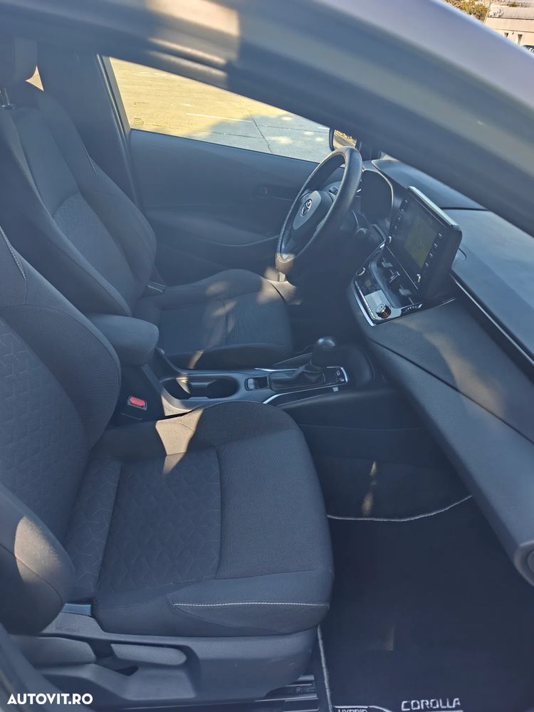 Toyota Corolla - 10