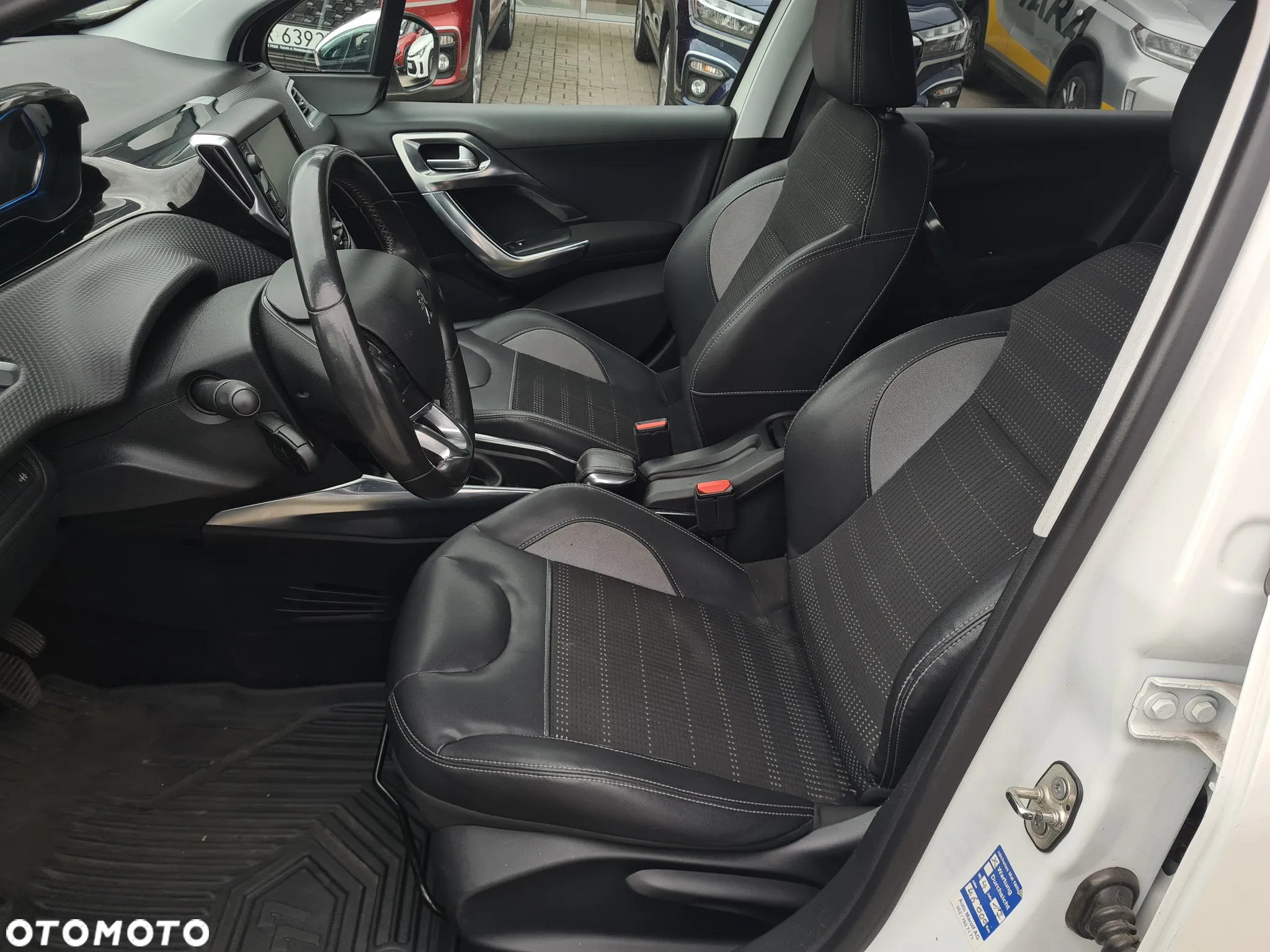 Peugeot 2008 1.6 VTi Allure - 7