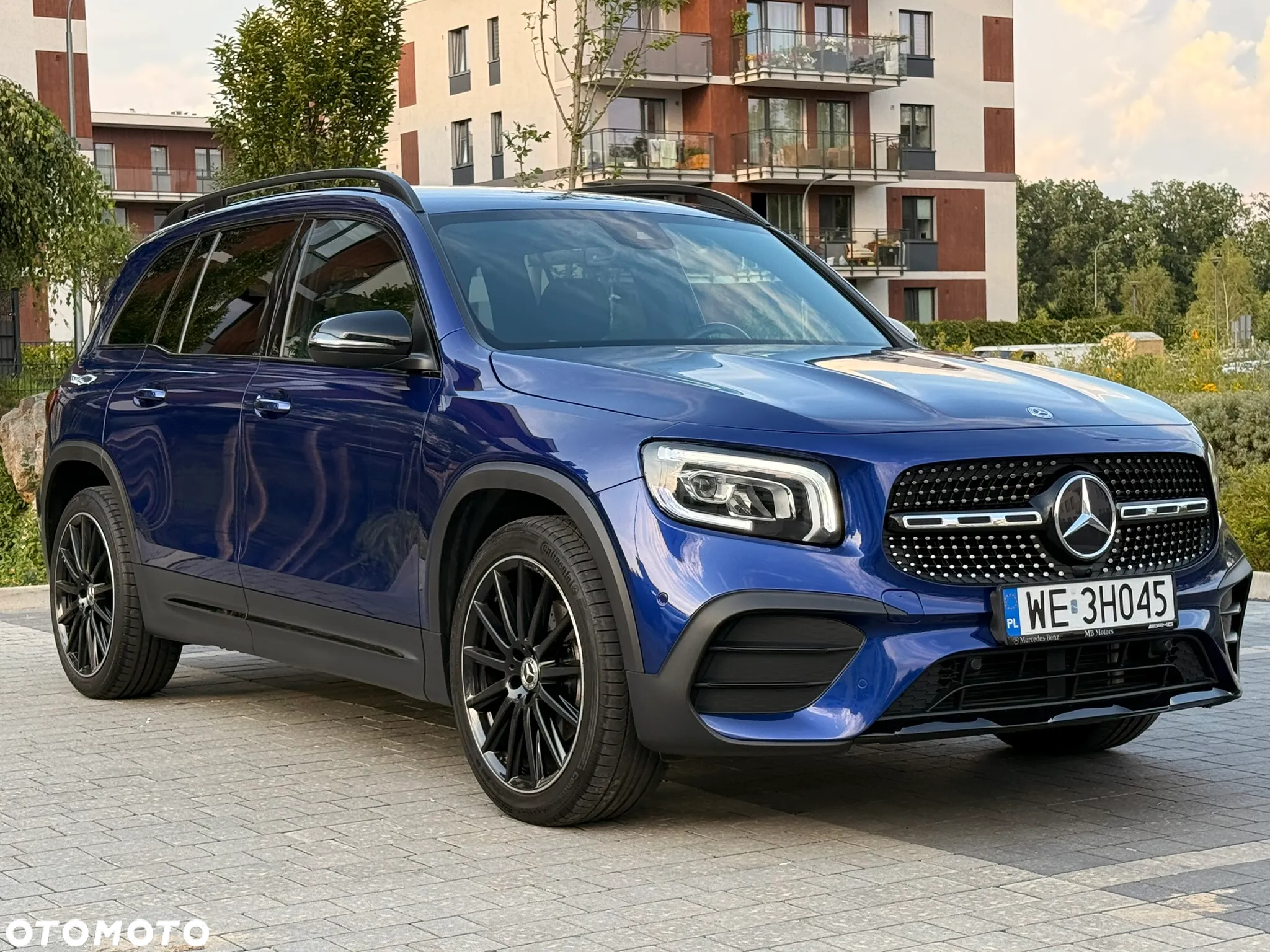 Mercedes-Benz GLB 200 d 4-Matic AMG Line 8G-DCT - 3