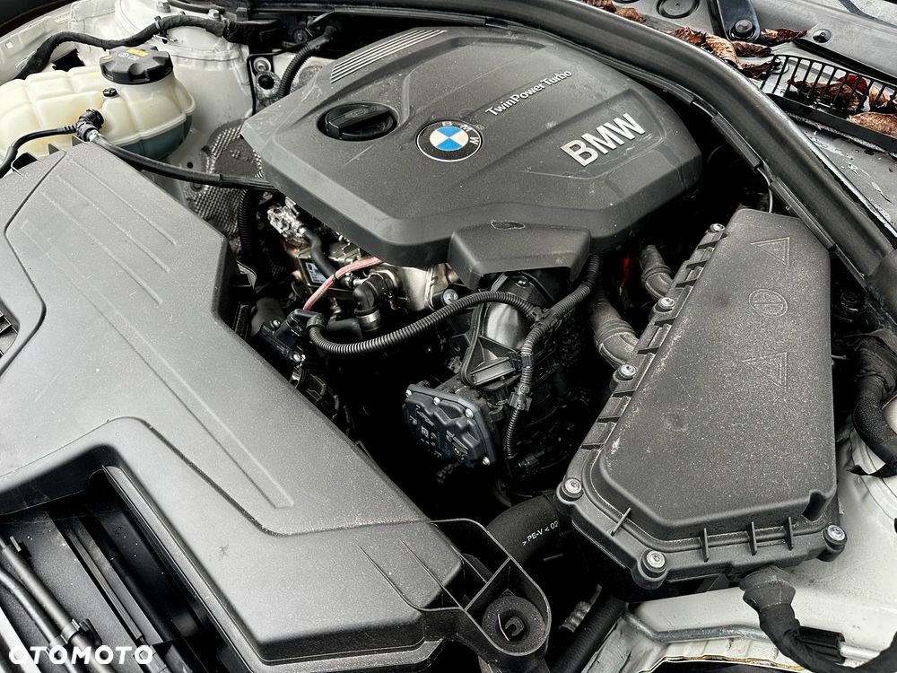 BMW Seria 1 - 16