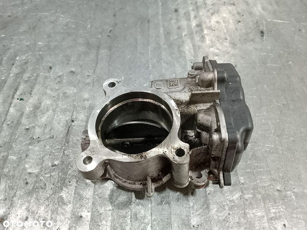 PRZEPUSTNICA SKODA SUPERB III 05L128063E V29128547D 2.0 TDI - 1