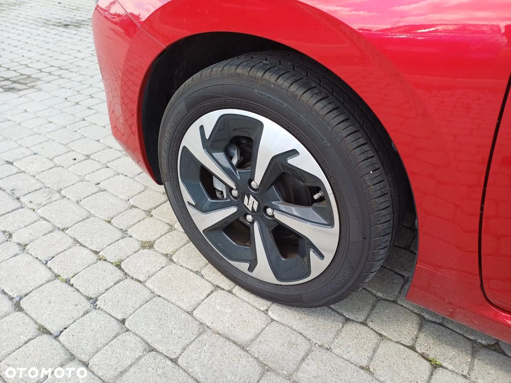 Suzuki Swift 1.2 Dualjet SHVS Elegance CVT - 10