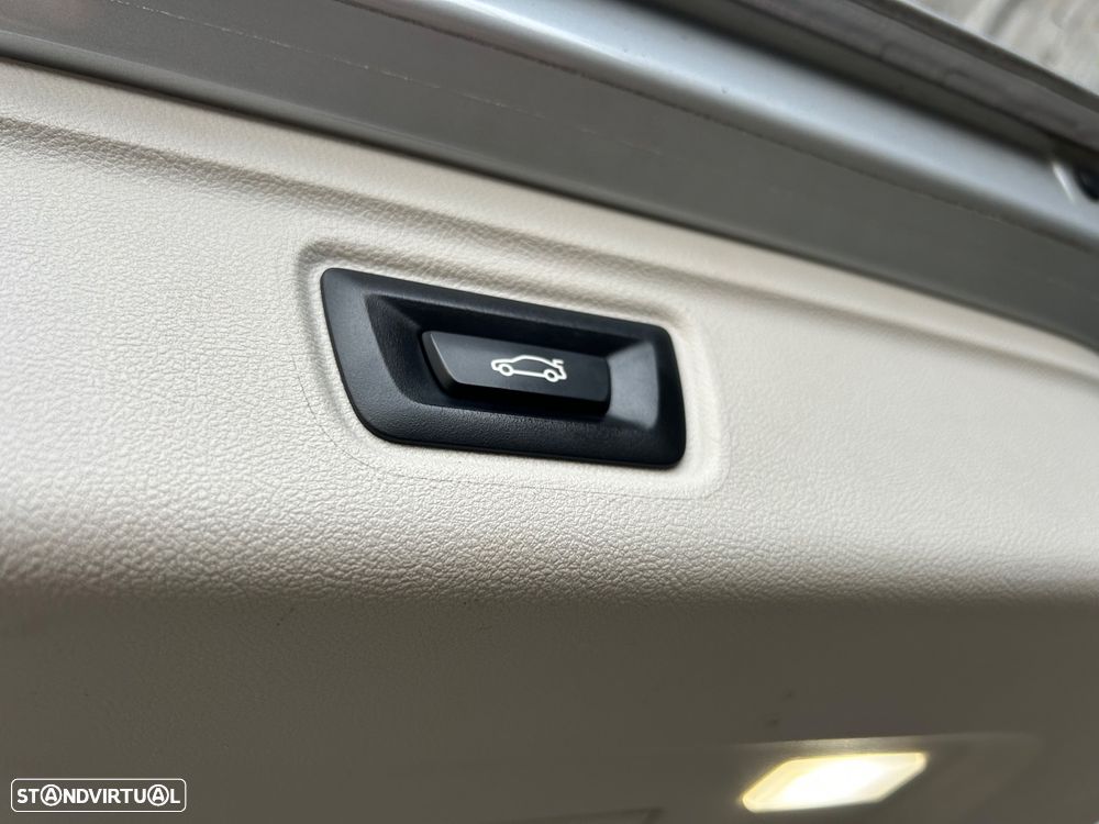 BMW 320 d Line Sport - 27