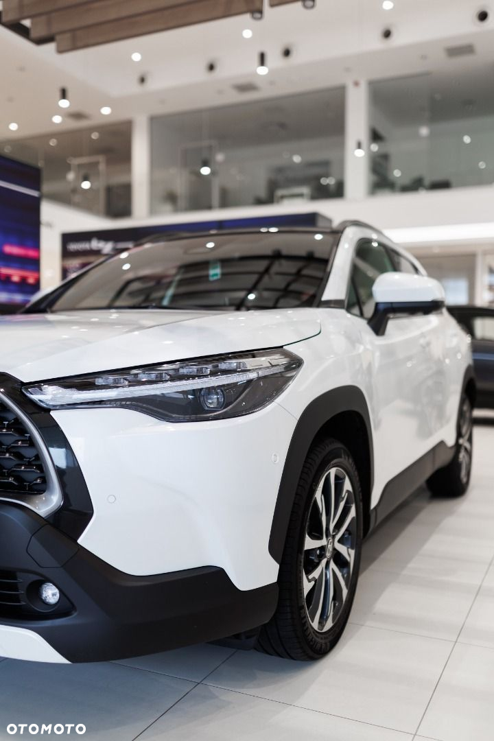Toyota Corolla Cross - 18
