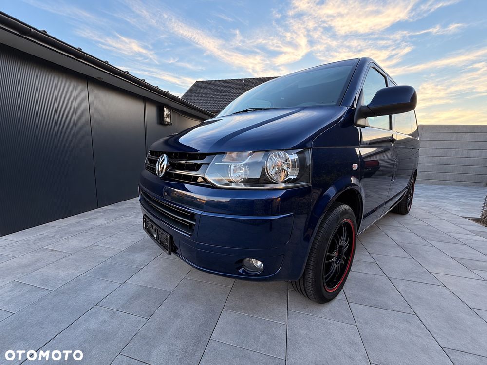 Volkswagen Multivan - 7