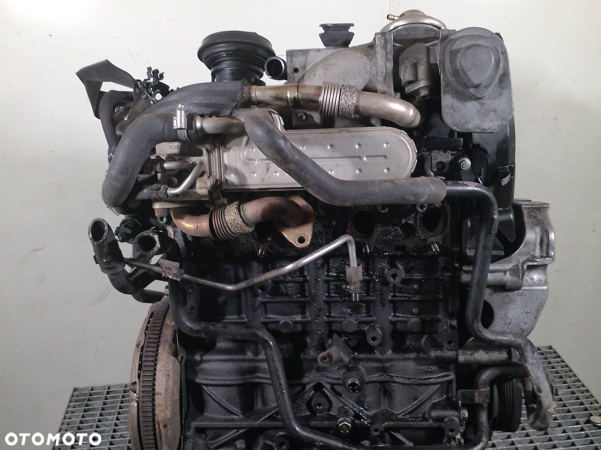 SILNIK VW TOURAN I AVQ 1.9 TDI - 7