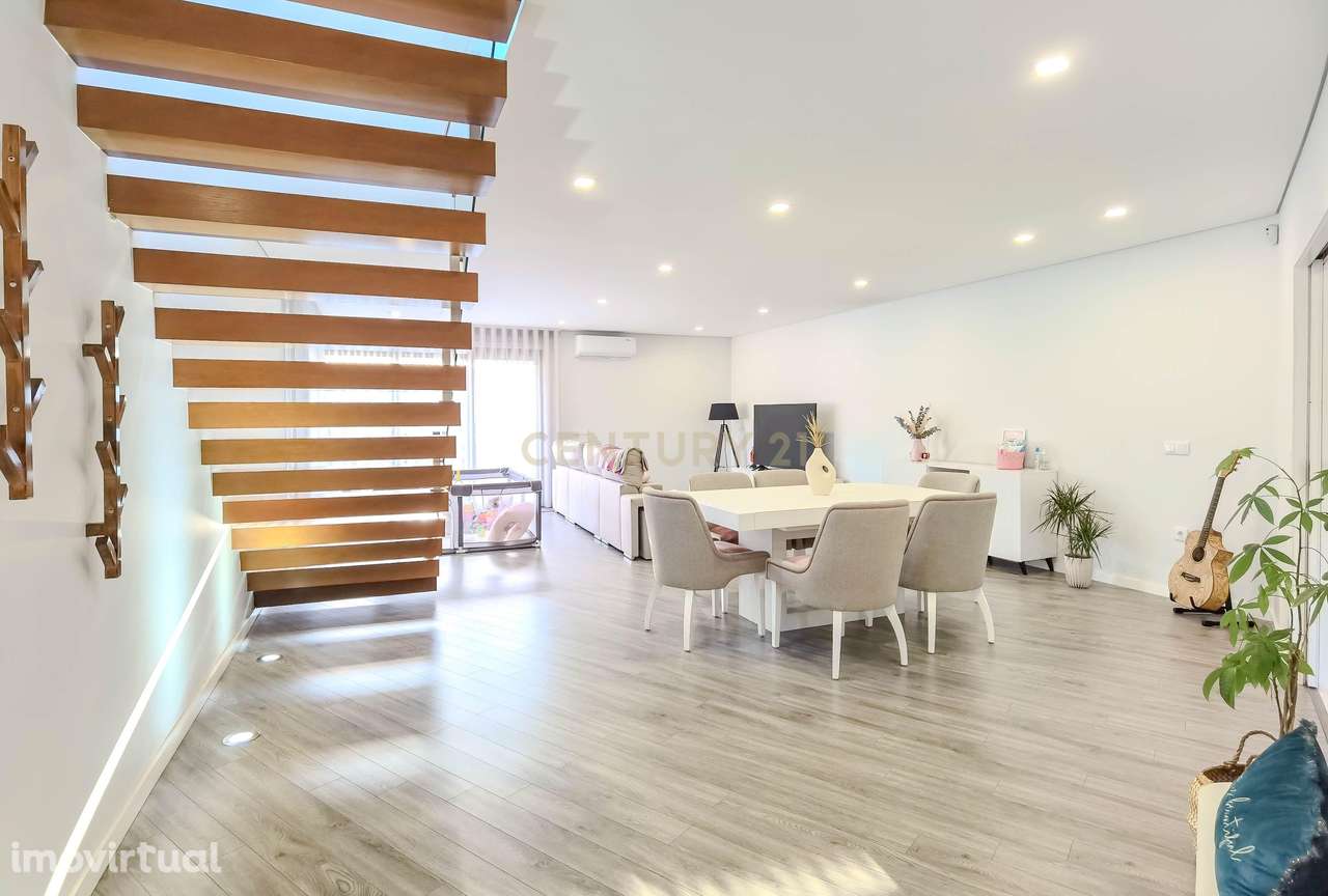 Moderna Moradia T3 em Valongo, Porto - Grande imagem: 2/56