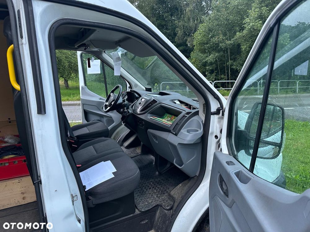 Ford Transit - 4