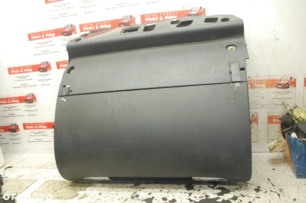 SCHOWEK PASAŻERA AUDI A3 8P 8P1857035C - 2