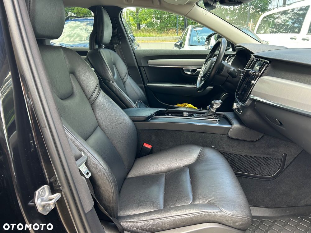 Volvo S90 D4 Momentum - 11
