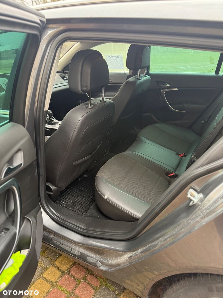 Opel Insignia 2.0 CDTI - 10