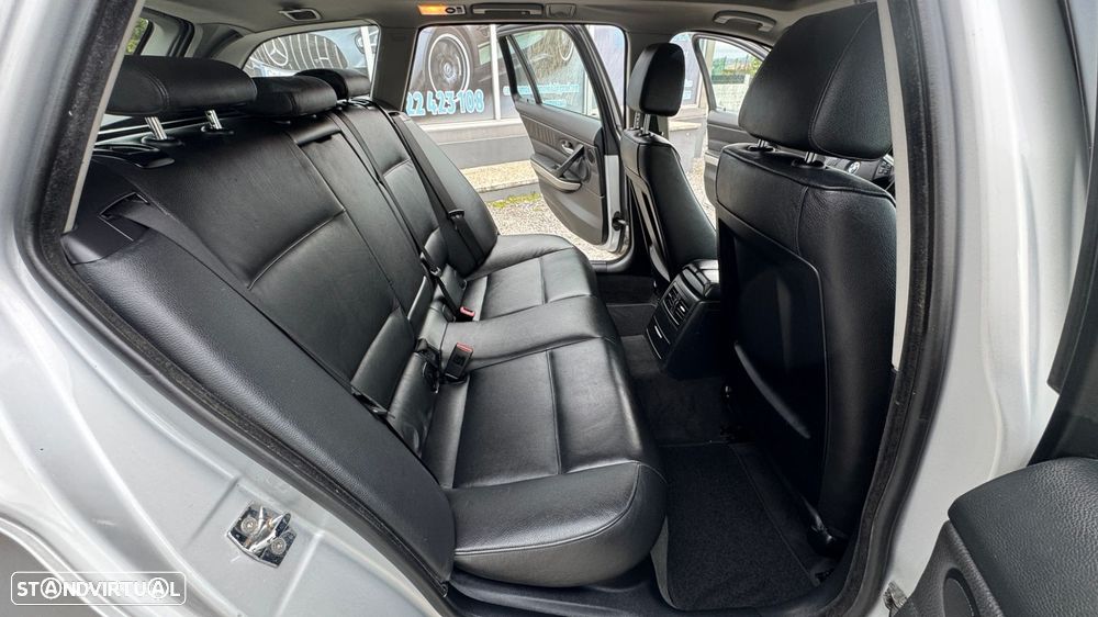 BMW 320 d Exclusive - 17