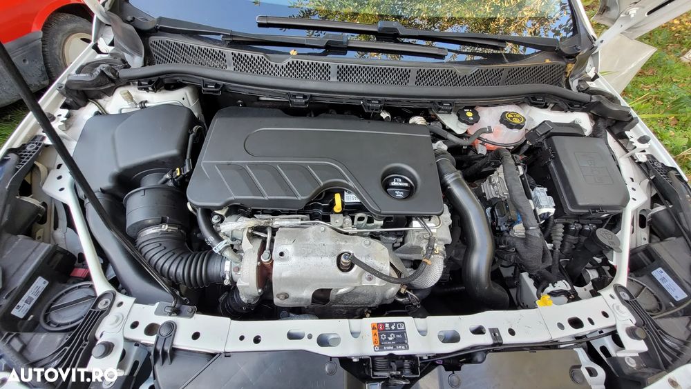 Opel Astra 1.6 D (CDTI DPF ecoFLEX) Start/Stop Excellence - 9