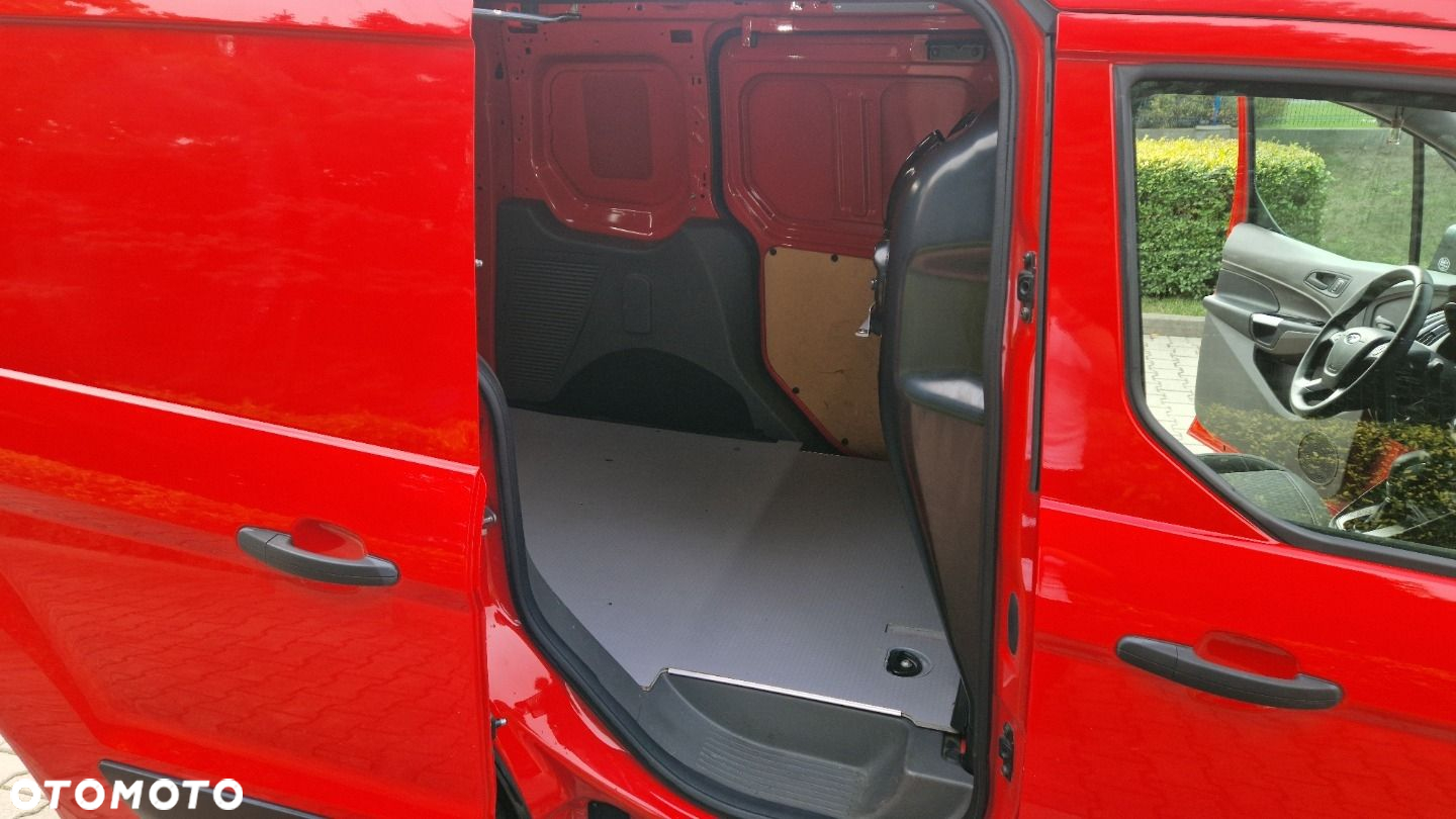 Ford Transit Conect - 12