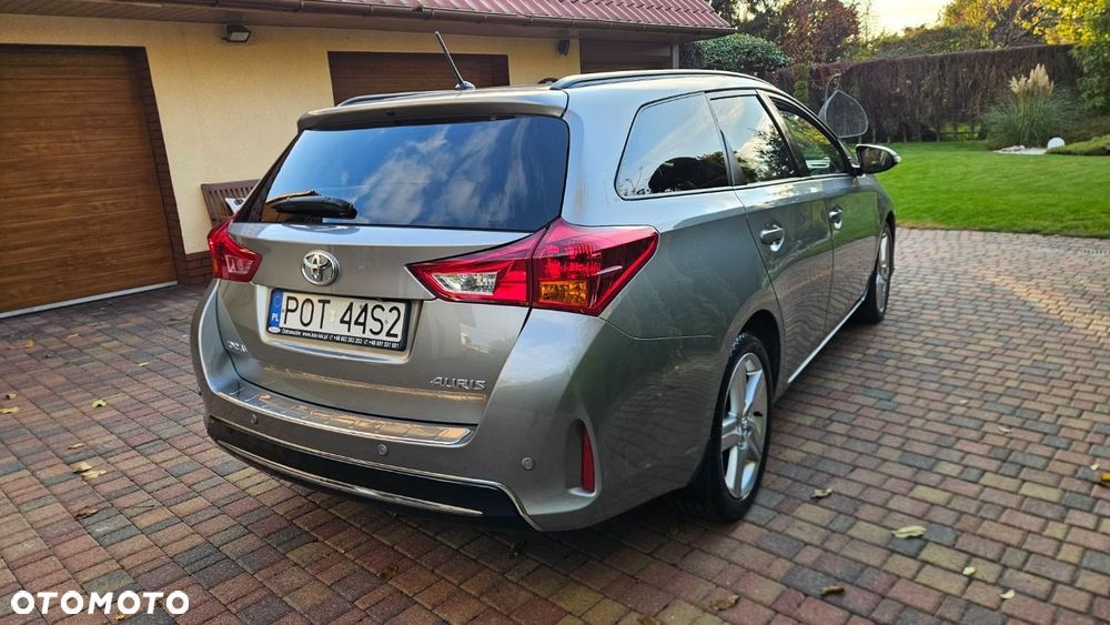 Toyota Auris 1.6 Valvematic Multidrive S Touring Sports Life - 9
