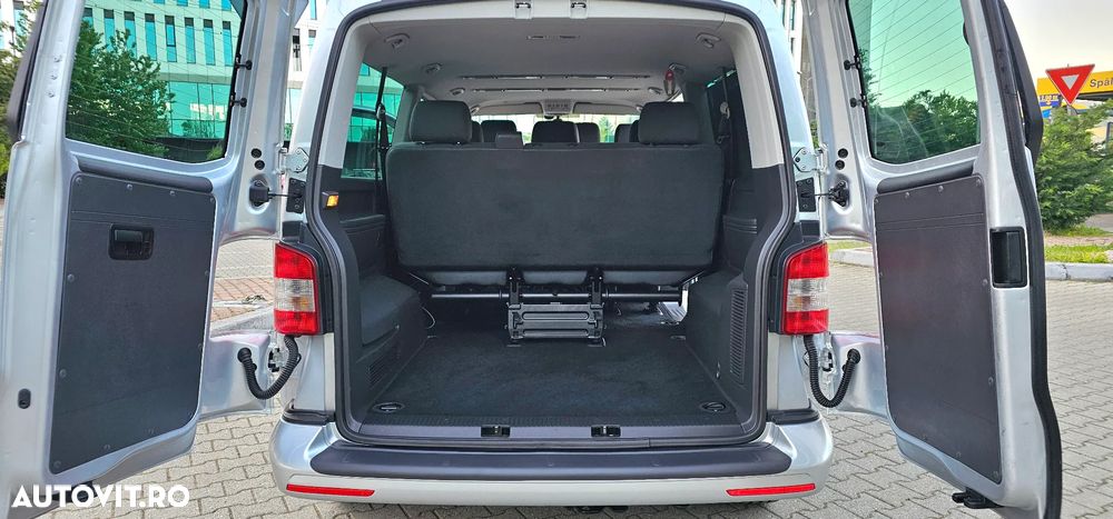 Volkswagen Caravelle - 8