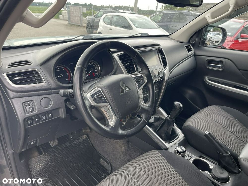 Mitsubishi L200 Pick Up 4x4 S&S Double Cab Basis - 6