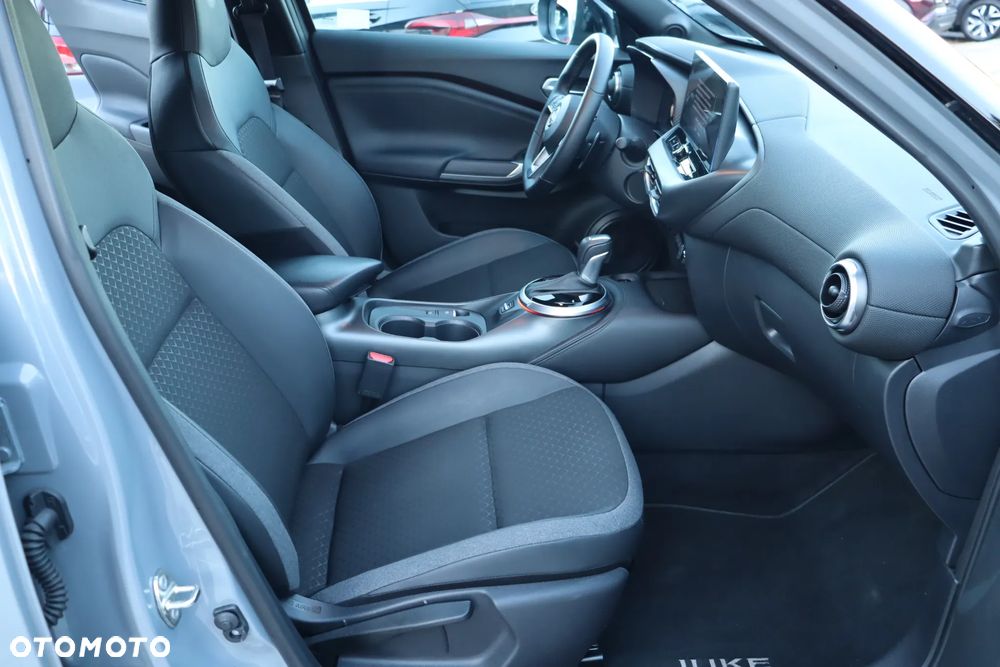 Nissan Juke 1.0 DIG-T N-Connecta DCT - 16