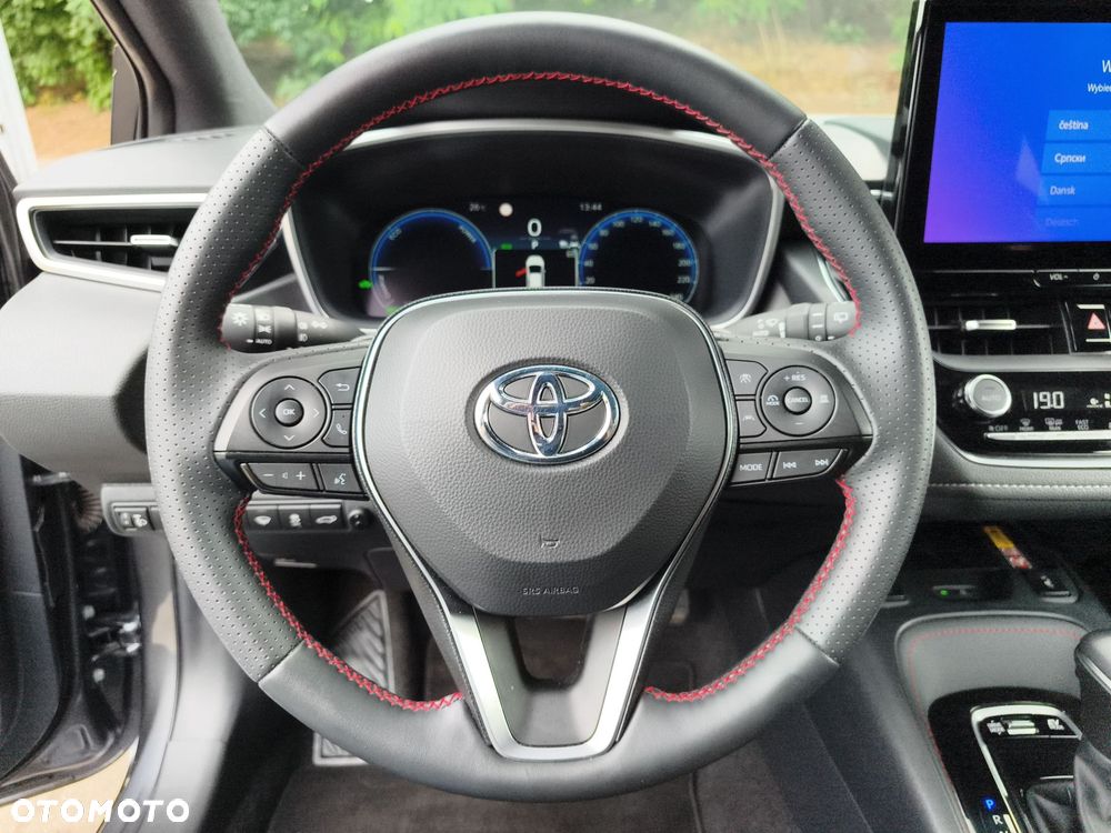 Toyota Corolla - 22