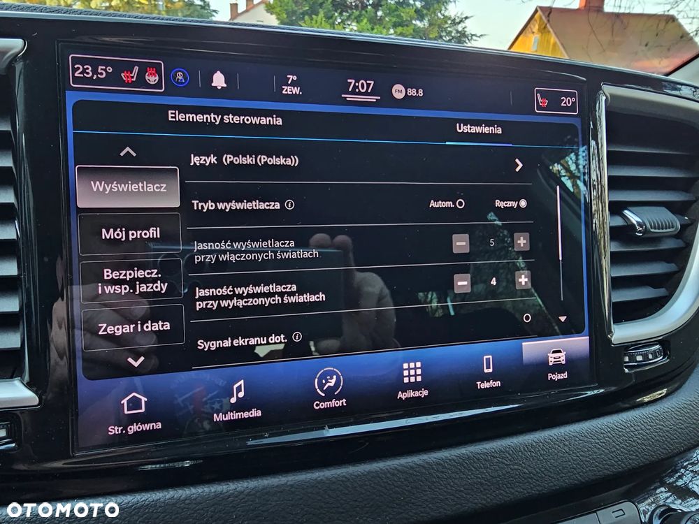 Chrysler Pacifica - 27