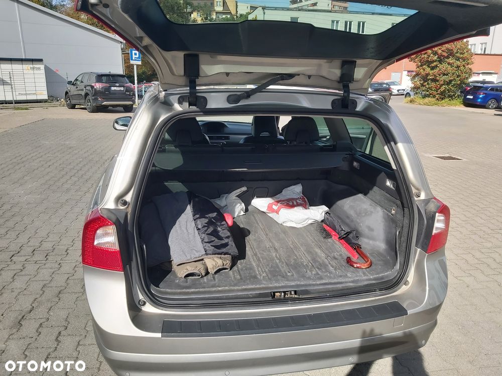 Volvo V70 D3 Summum - 13