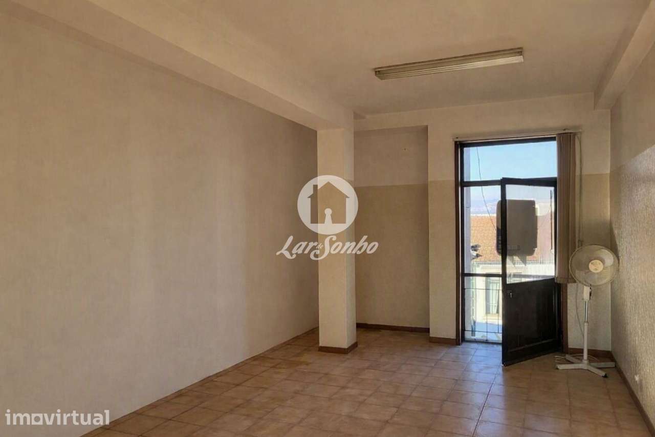 Escritório 70 m² no Centro do Marco de Canaveses! - Grande imagem: 2/6